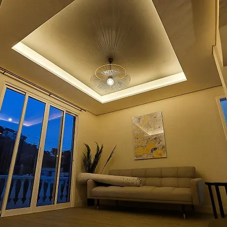 Joli Larano - With 3 Bedroom And 2 Wc